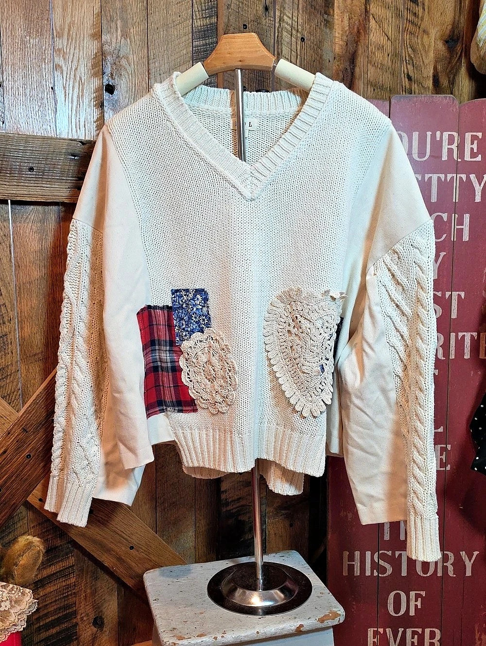 269p POL Patchwork V-Neck Sweater Size Small